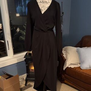 Bluivy Classic Black Long Sleeve Dress